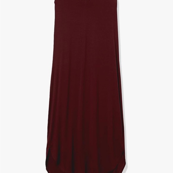 Amazon Essentials Women's Jersey Standard-Fit Sleeveless V-Neck - Picture 6 of 6